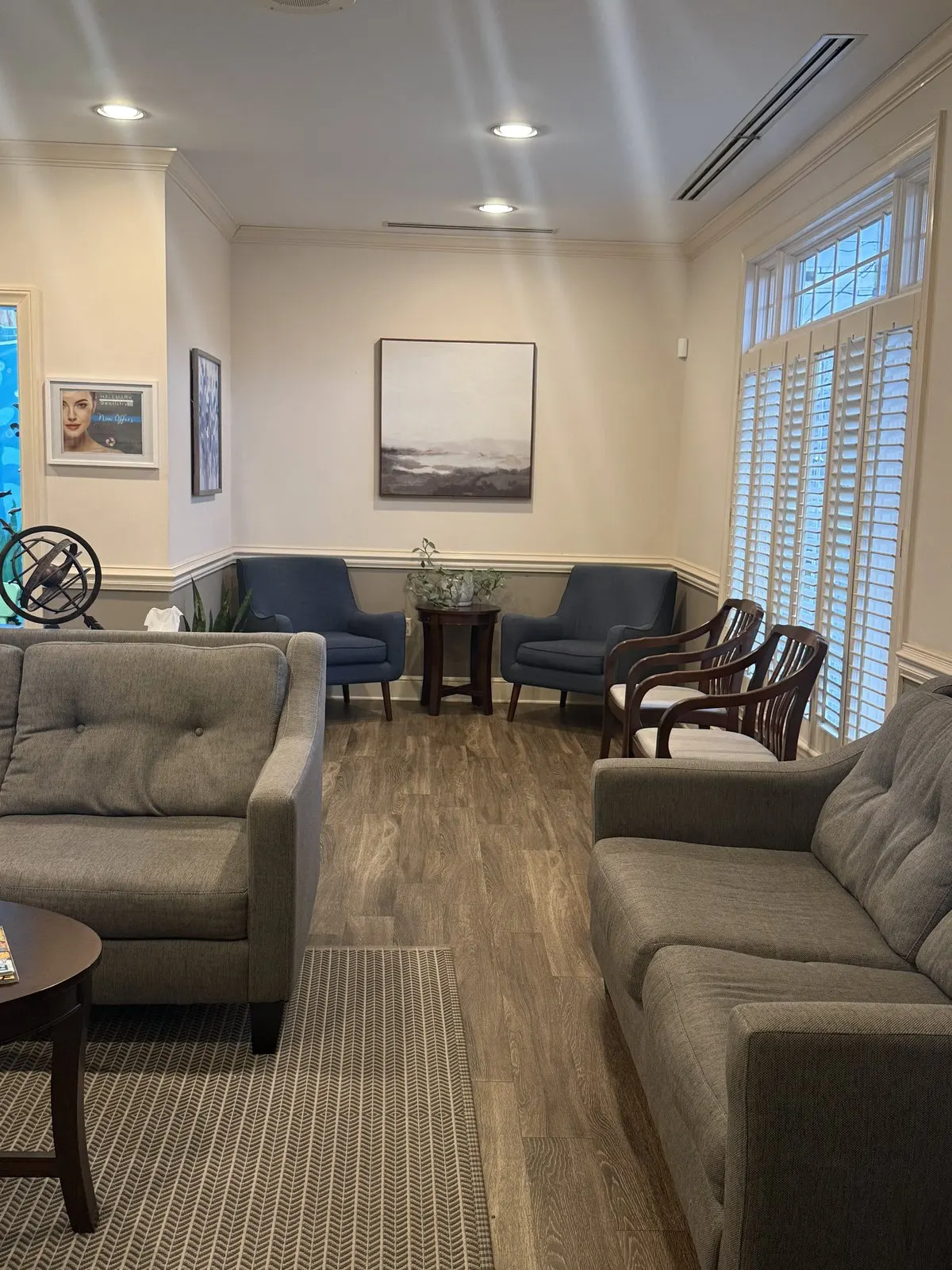 Hallmark Dentistry waiting room in Cullman, AL